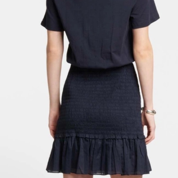 Veronica Beard Aberdeen Cotton
Smocked Mini Dress Navy Blue Size
M - Picture 9 of 12